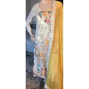 Sold!!!Beautiful colorful shalwar kameez.